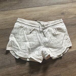 Athleta Cream Linen Shorts